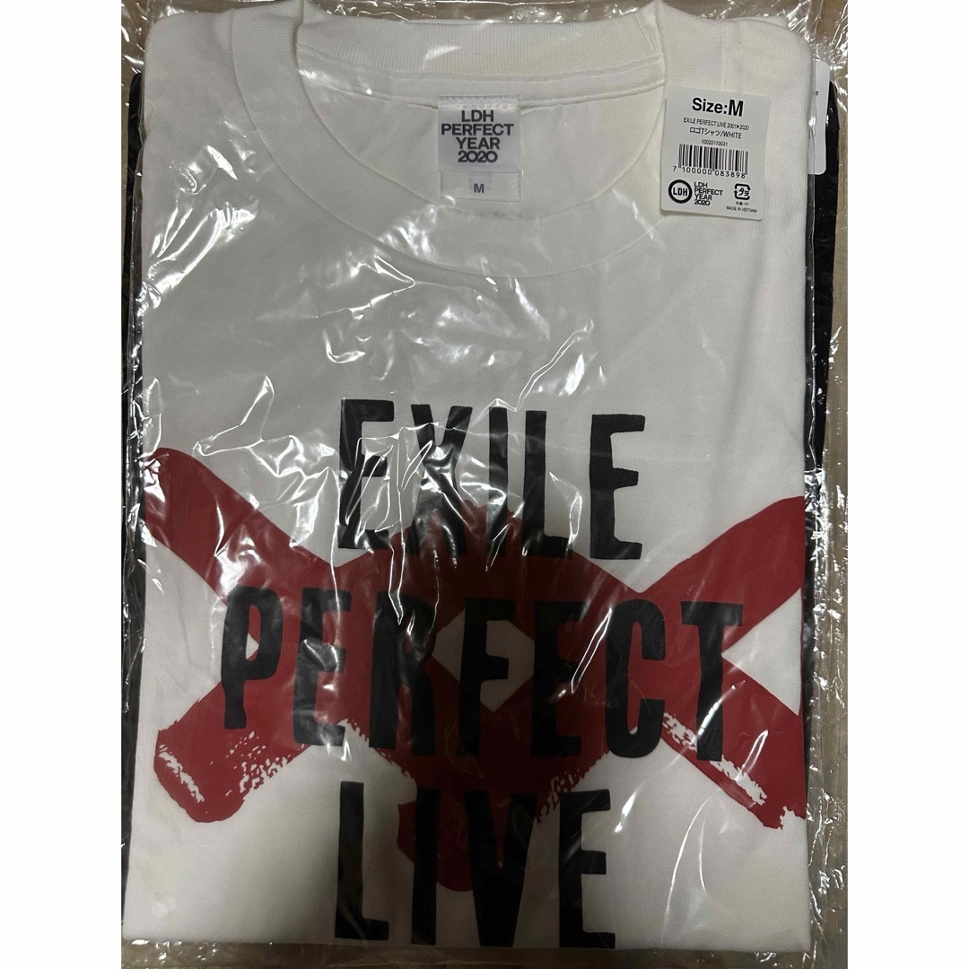 EXILE(エグザイル)のEXILE ▷▶︎LIVE Tシャツ エンタメ/ホビーのタレントグッズ(ミュージシャン)の商品写真