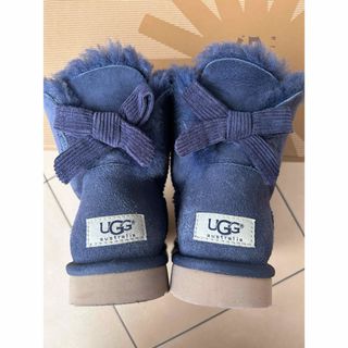 アグ コーデュロイの通販 41点 | UGGを買うならラクマ