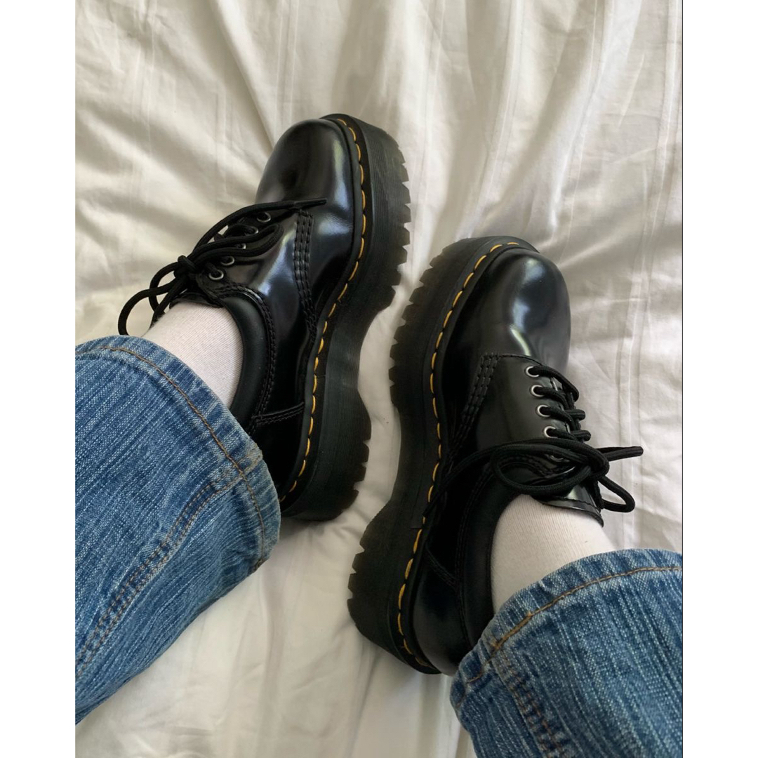 Dr.Martens(ドクターマーチン)のdr.martens 厚底　5ホール レディースの靴/シューズ(ローファー/革靴)の商品写真