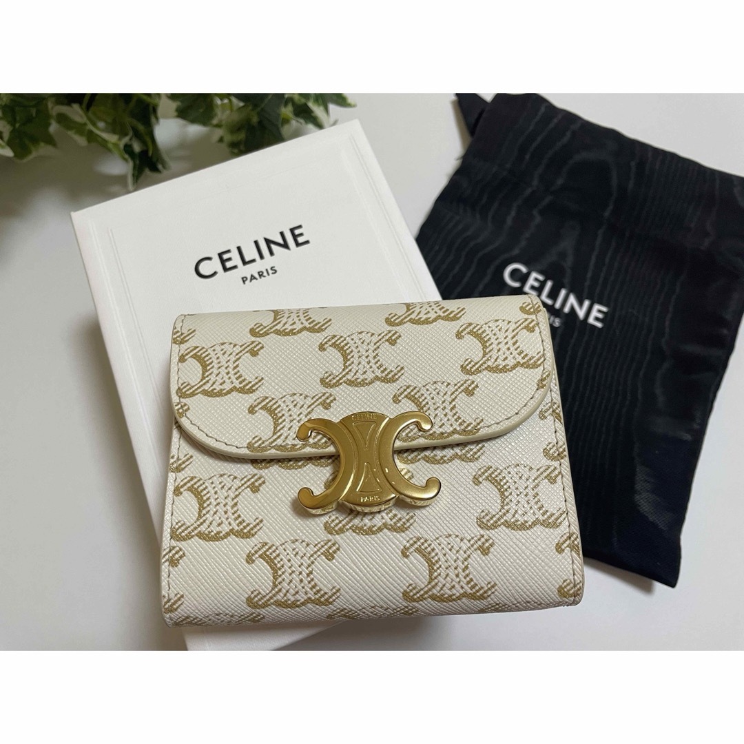 celine - セリーヌ スモールウォレット トリオンフ キャンバス