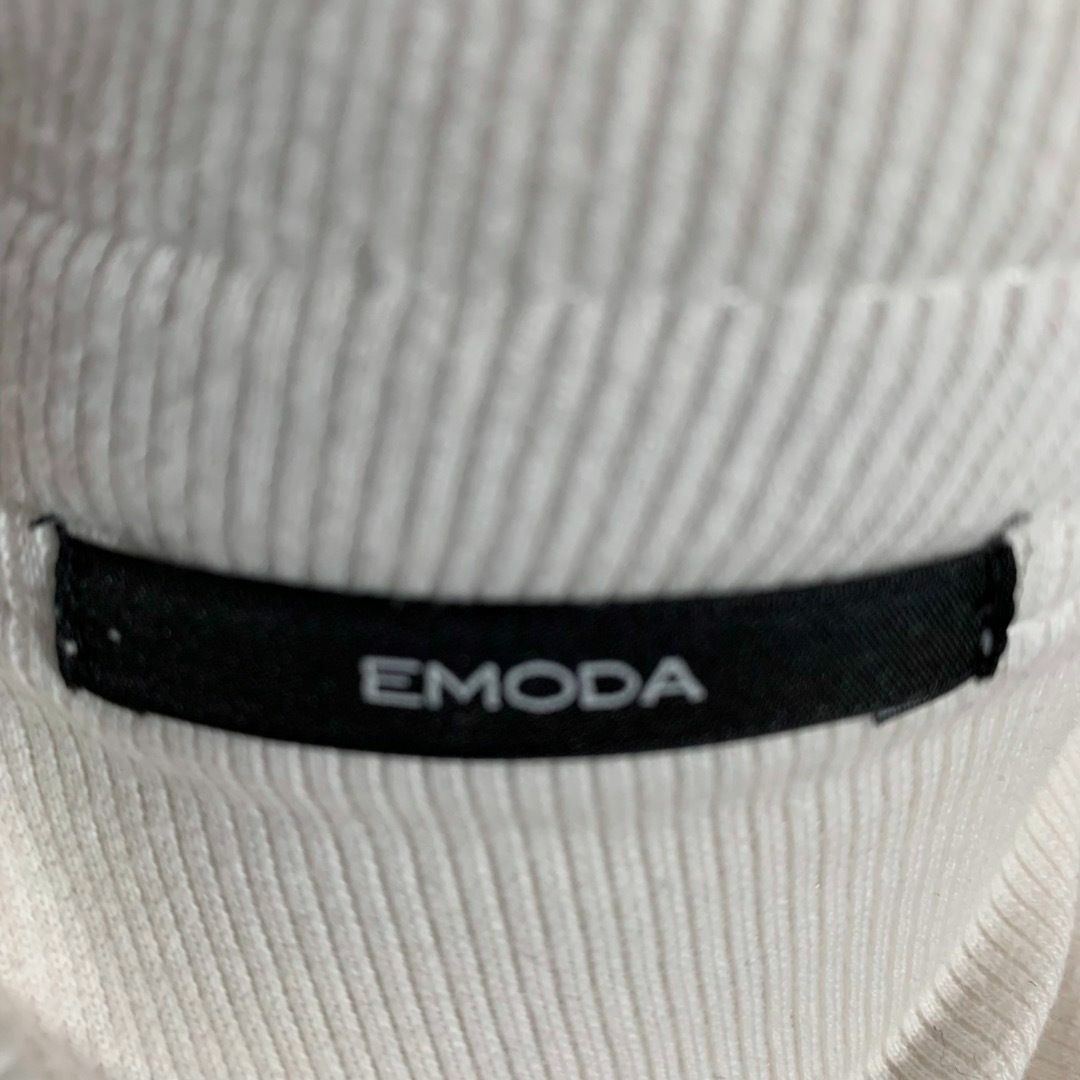 EMODA(エモダ)のエモダ EMODA タンクトップ ノースリーブ 袖無し Mサイズ 白 ホワイト レディースのトップス(タンクトップ)の商品写真