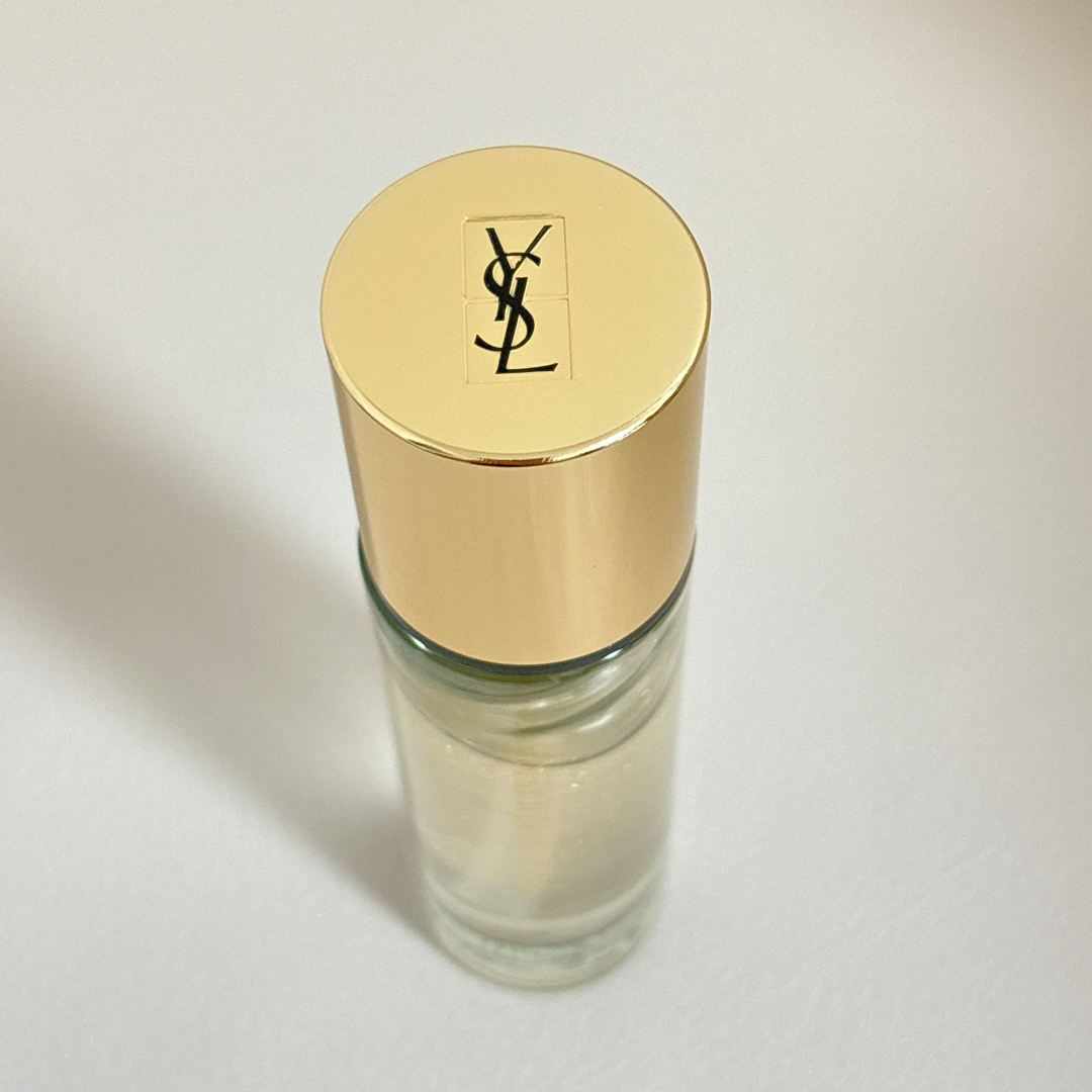 Yves Saint Laurent Beaute(イヴサンローランボーテ)のラディアント タッチ ブラープライマー 1（メイクアップベース）30mL コスメ/美容のベースメイク/化粧品(化粧下地)の商品写真