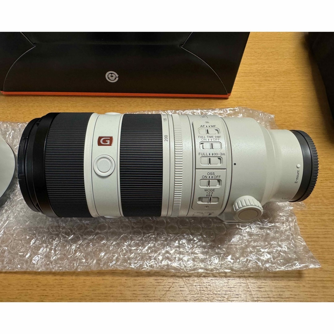 SONY(ソニー)のSONY ズームレンズ FE 70-200F2.8 GM OSS II スマホ/家電/カメラのカメラ(その他)の商品写真