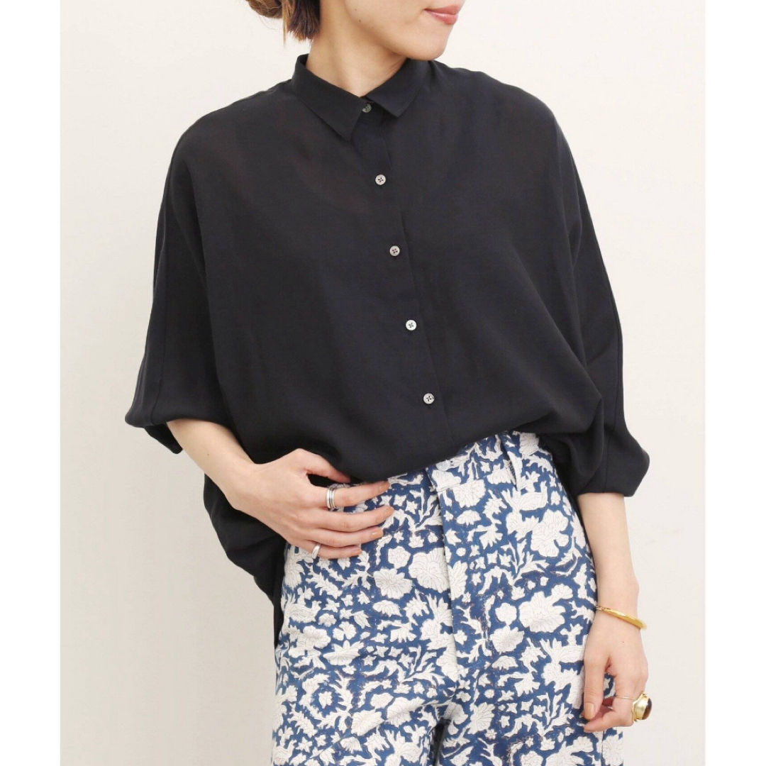 L'Appartement DEUXIEME CLASSE(アパルトモンドゥーズィエムクラス)のL'Appartement Dolman sleeve sheer Blouse レディースのトップス(シャツ/ブラウス(長袖/七分))の商品写真