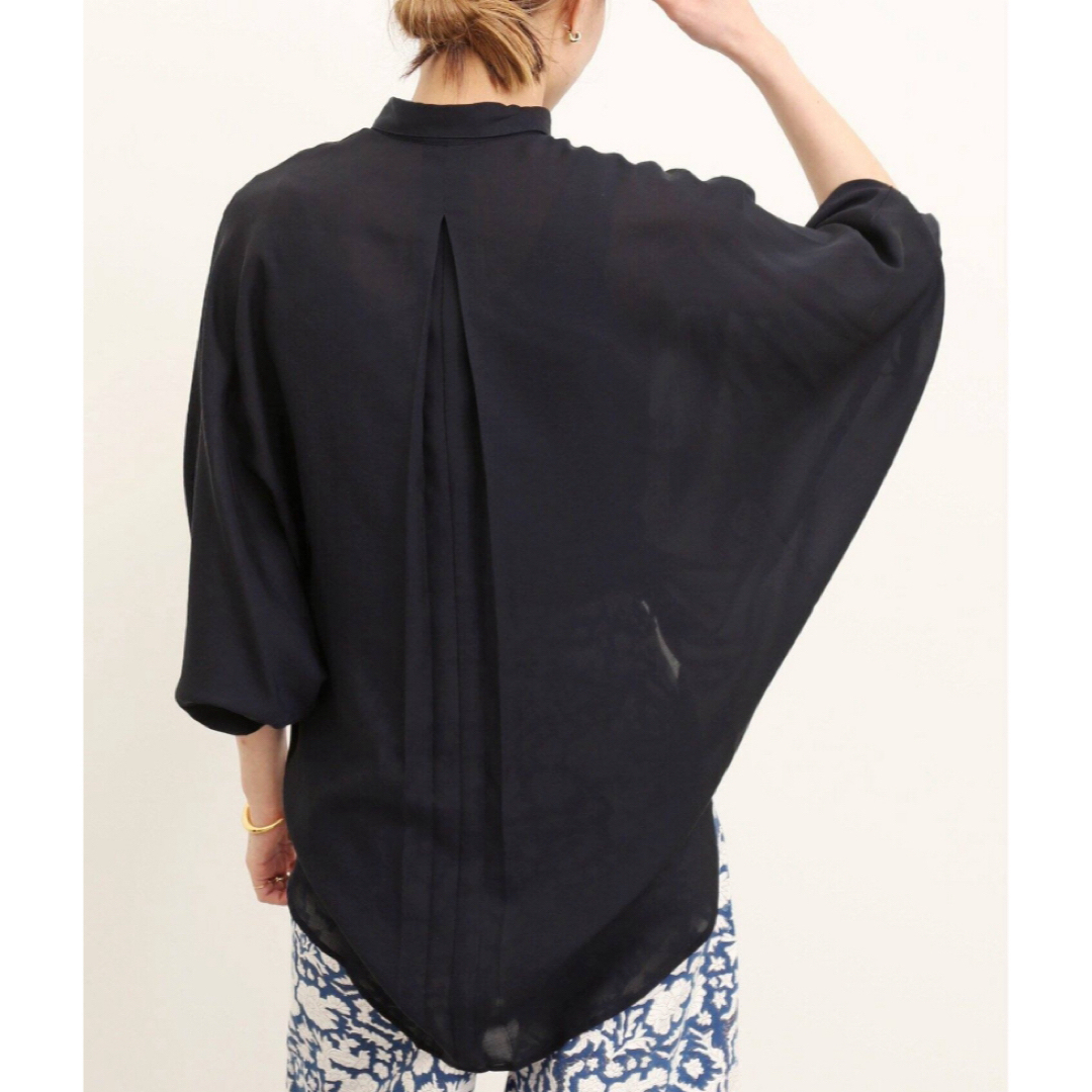 L'Appartement DEUXIEME CLASSE(アパルトモンドゥーズィエムクラス)のL'Appartement Dolman sleeve sheer Blouse レディースのトップス(シャツ/ブラウス(長袖/七分))の商品写真