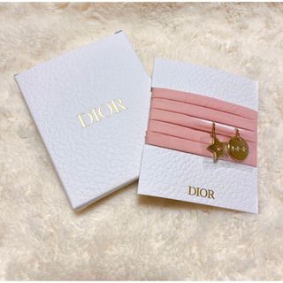 ディオール(Dior)のDIOR ディオール ノベルティ チャーム付き ブレスレット 非売品 限定(ブレスレット/バングル)