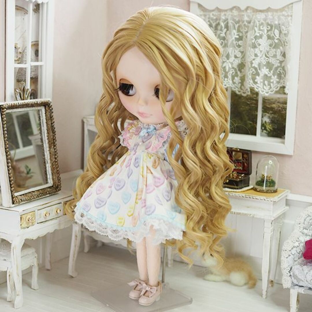 ネオブライス ウィッグ センターパートスパイラル MT 10インチ Blythe ハンドメイドのぬいぐるみ/人形(人形)の商品写真