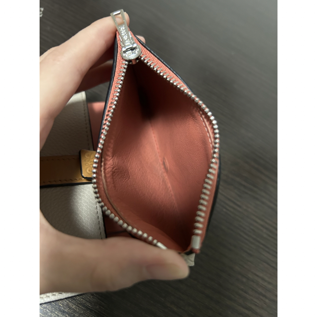 LOEWE(ロエベ)のバーティカル ウォレット スモール レディースのファッション小物(財布)の商品写真