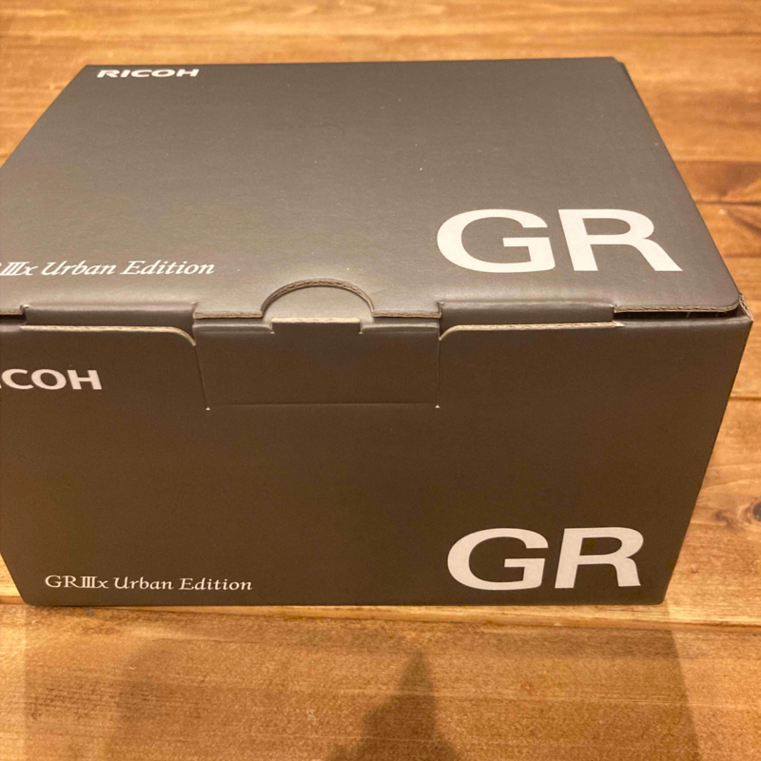 RICOH(リコー)の【新品】GRⅢx Urban Edition RICOH スマホ/家電/カメラのカメラ(コンパクトデジタルカメラ)の商品写真