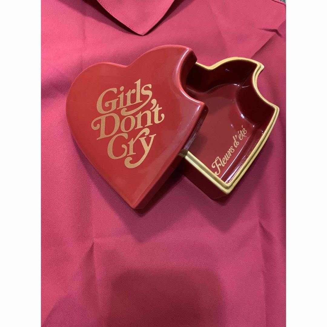 Girls Don't Cry(ガールズドントクライ)のete verdy Girls Don't Cry 有田焼 レディースのファッション小物(その他)の商品写真