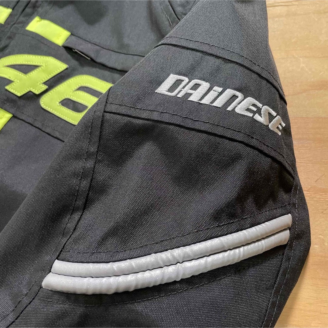 DANESE(ダネーゼ)の☆DAINESE ダイネーゼ VR46 ナイロンジャケット ブラック/50 自動車/バイクのバイク(装備/装具)の商品写真