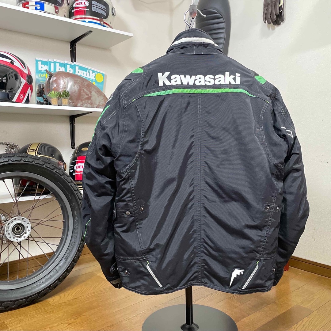 カワサキ(カワサキ)のコラボモデル☆クシタニ カワサキ ウインターアクトジャケット ブラック/L 自動車/バイクのバイク(装備/装具)の商品写真