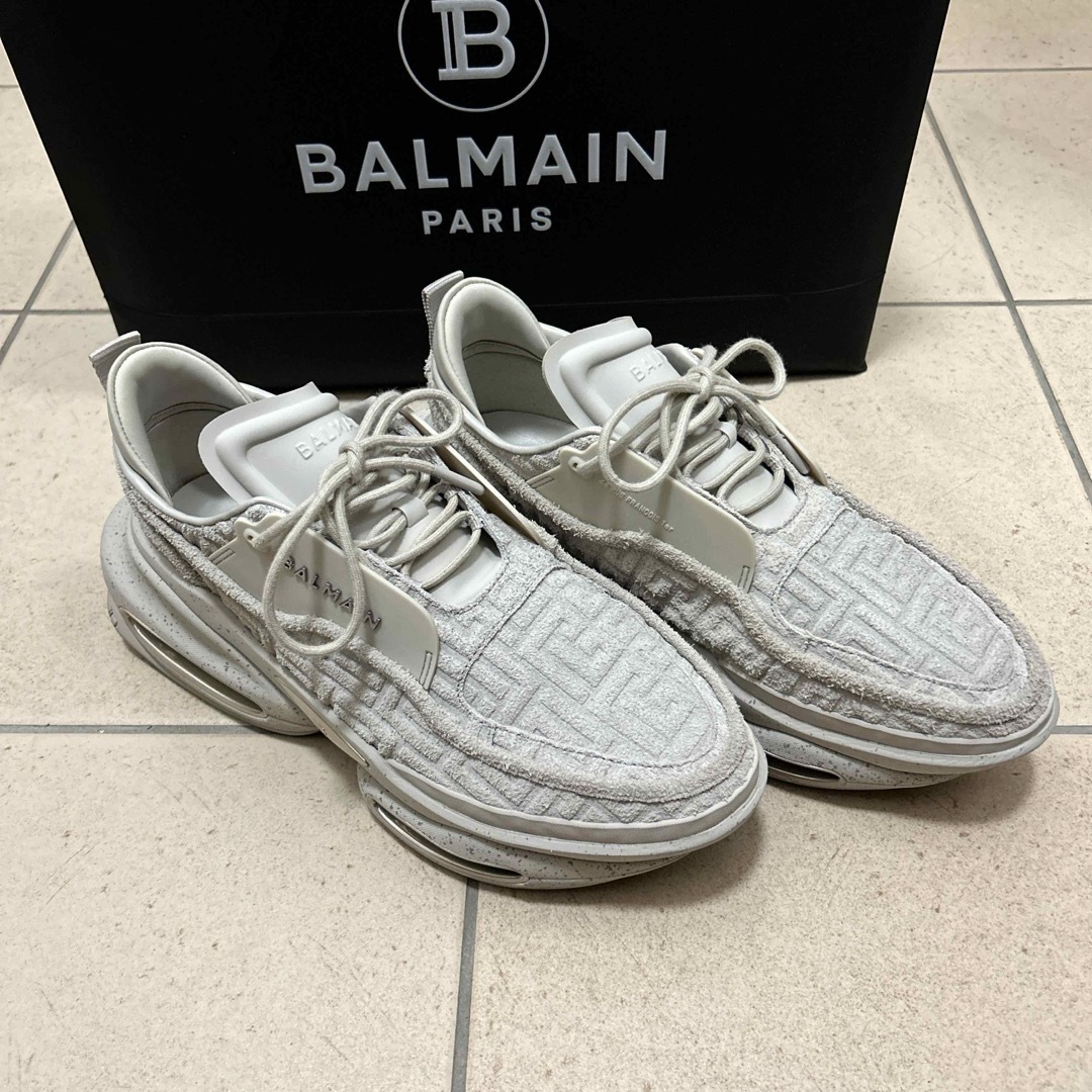 BALMAIN(バルマン)のBALMAIN バルマンスニーカー メンズの靴/シューズ(スニーカー)の商品写真