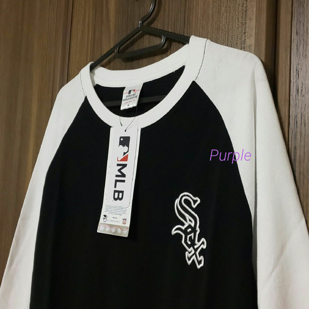 MLB(メジャーリーグベースボール)の【未使用】シカゴ・ホワイトソックス Soxロゴラグラン長袖Tシャツ M／黒白 レディースのトップス(Tシャツ(長袖/七分))の商品写真