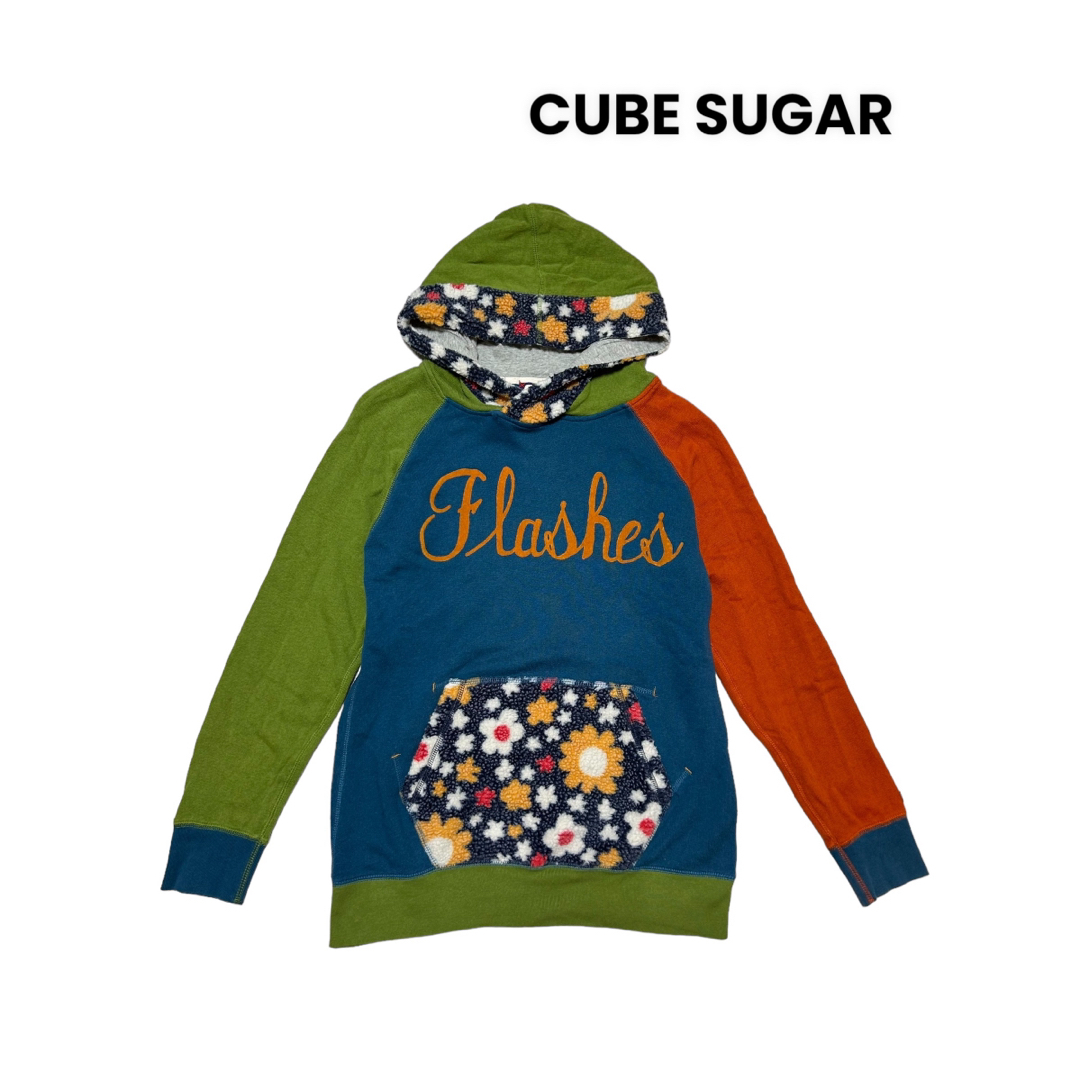 CUBE SUGAR(キューブシュガー)の【即日発送】CUBE SUGAR プルオーバーパーカー ボアパーカー 花柄 派手 レディースのトップス(パーカー)の商品写真