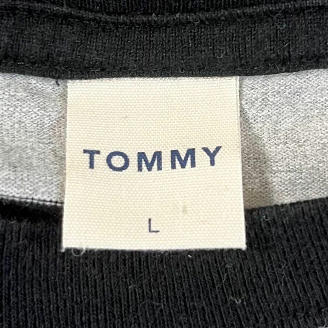 TOMMY(トミー)のTOMMY トミー (L) ブラック グレーボーダー ワンポイント Tシャツ メンズのトップス(Tシャツ/カットソー(半袖/袖なし))の商品写真