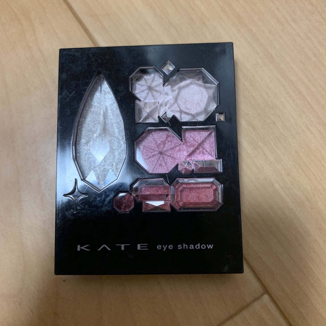 KATE(ケイト)のKATEアイシャドウ コスメ/美容のベースメイク/化粧品(アイシャドウ)の商品写真