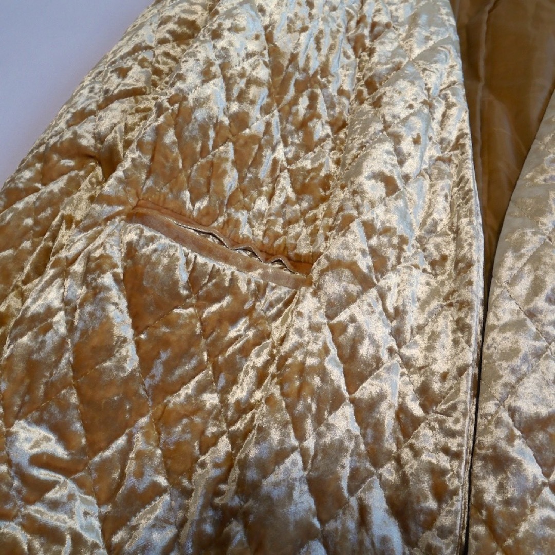 Ungrid(アングリッド)のUngrid アングリッド ベロアキルティングコート レディースのジャケット/アウター(その他)の商品写真