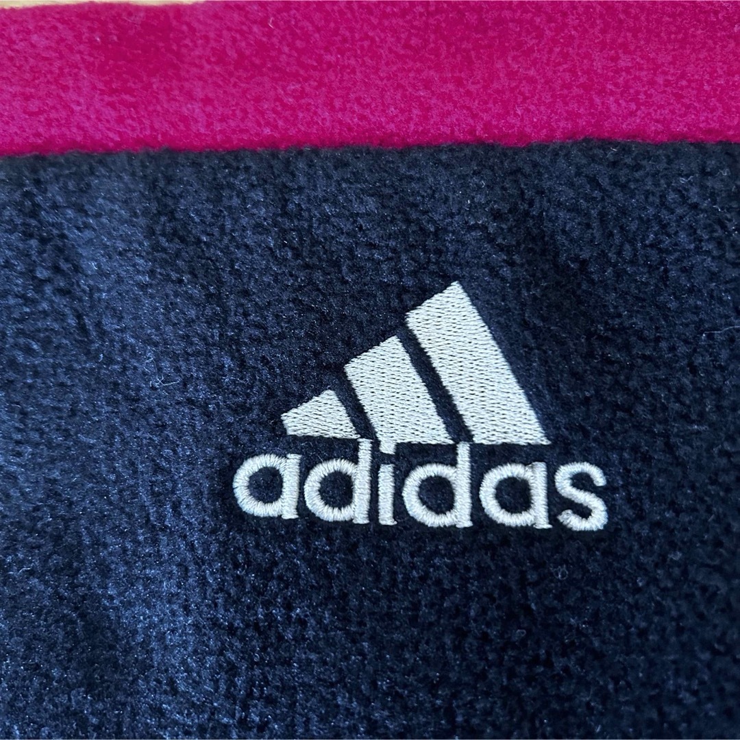 adidas(アディダス)の新品未使用 adidas ネックウォーマー 刺繍ロゴ フリース メンズのファッション小物(ネックウォーマー)の商品写真