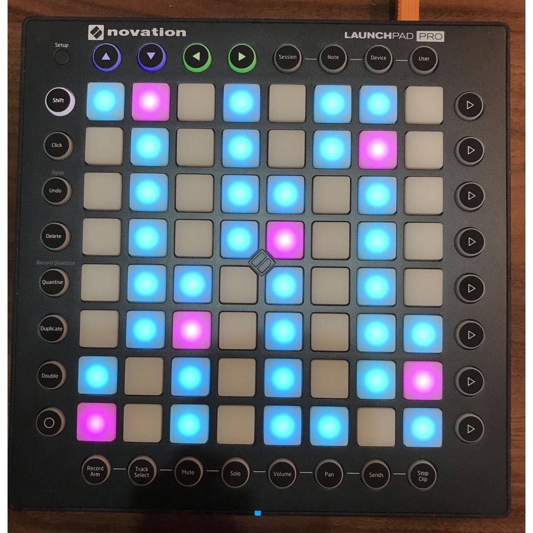 novation(ノベーション)のNovation Launchpad Pro 楽器のDTM/DAW(MIDIコントローラー)の商品写真