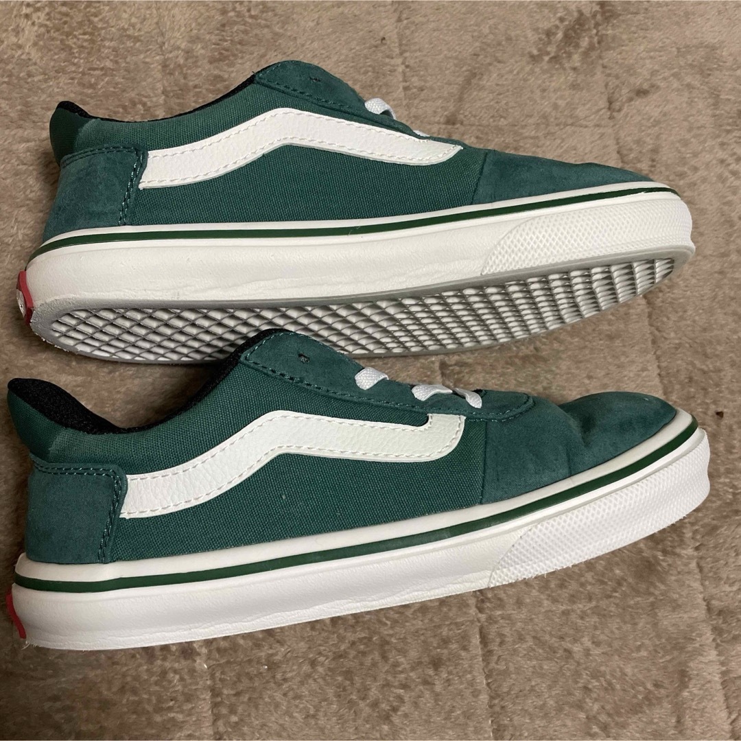 VANS(ヴァンズ)のvans オールドスクール　軽量　スニーカー　21㎝ キッズ/ベビー/マタニティのキッズ靴/シューズ(15cm~)(スリッポン)の商品写真