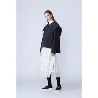 アドーア(ADORE)の新品　ADORE シアープリーツスカート(ひざ丈スカート)