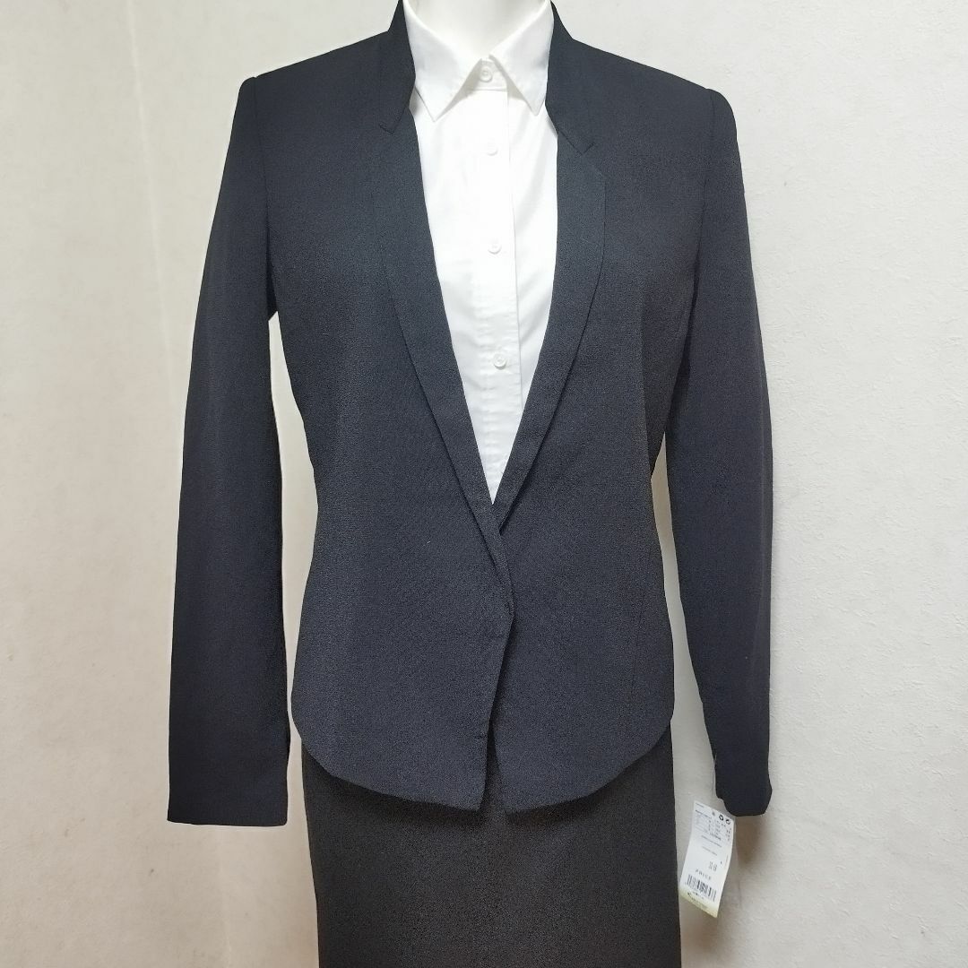 MANGO(マンゴ)の新品　MANGO　マンゴー　Sサイズ　ブラックジャケット　黒　卒業式　式服　礼服 レディースのジャケット/アウター(テーラードジャケット)の商品写真