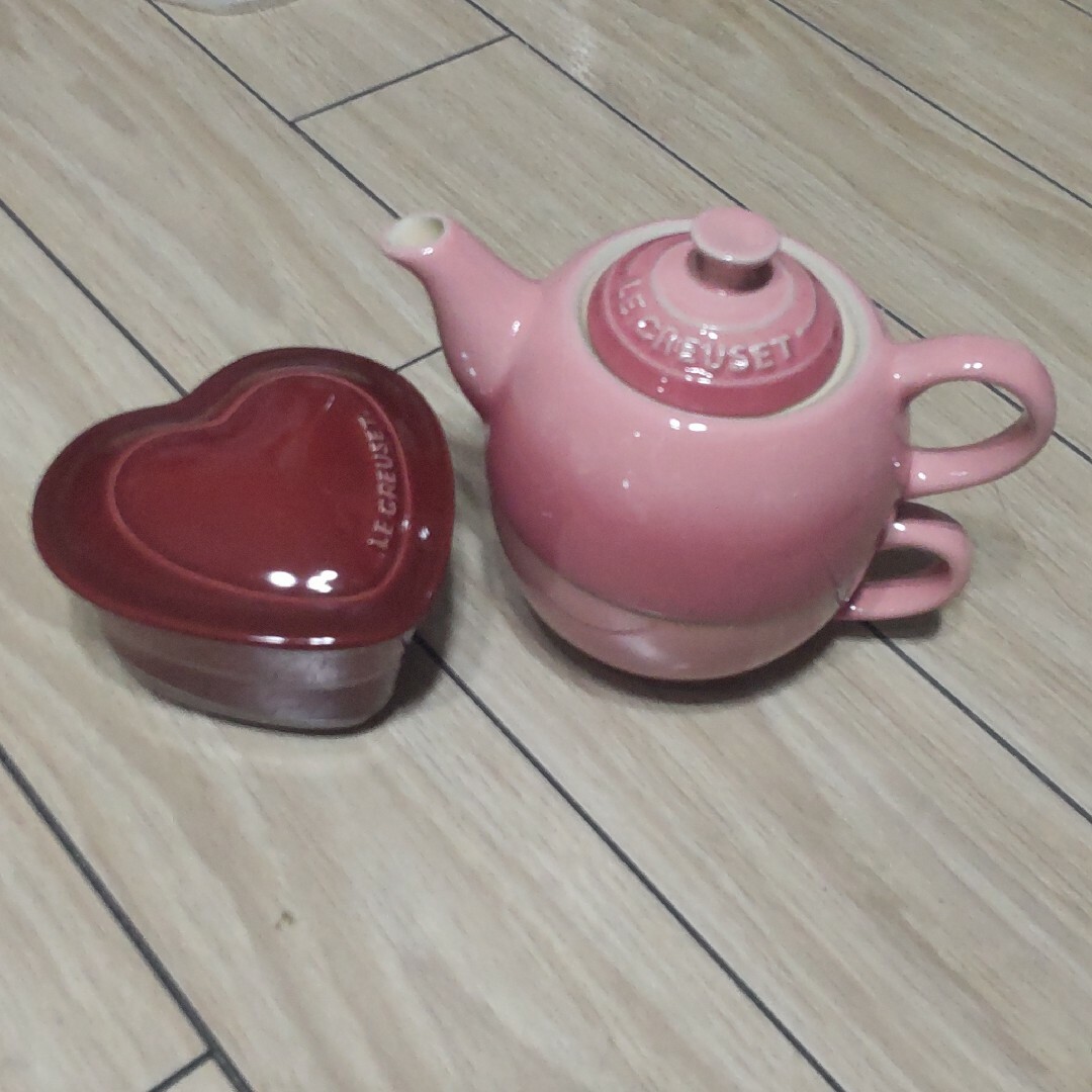 LE CREUSET(ルクルーゼ)のルクルーゼ　ティーフォーワン　ハートラムカン　セット　LE CREUSET インテリア/住まい/日用品のキッチン/食器(食器)の商品写真