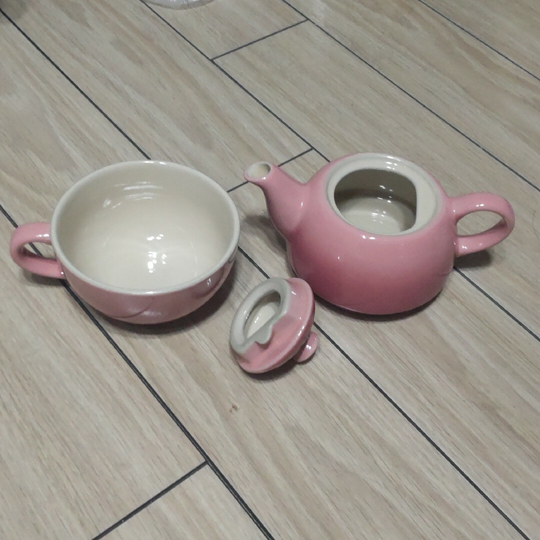 LE CREUSET(ルクルーゼ)のルクルーゼ　ティーフォーワン　ハートラムカン　セット　LE CREUSET インテリア/住まい/日用品のキッチン/食器(食器)の商品写真