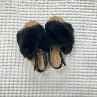 ザラキッズ(ZARA KIDS)のファー　サンダル　ugg 黒　韓国　大人　キッズ　17 ZARA ザラ(サンダル)