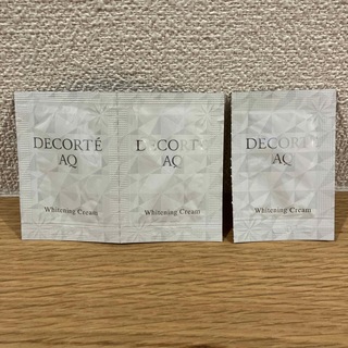 コスメデコルテ(COSME DECORTE)のコスメデコルテ　AQホワイトニング　クリーム　0.6g × 3袋(サンプル/トライアルキット)