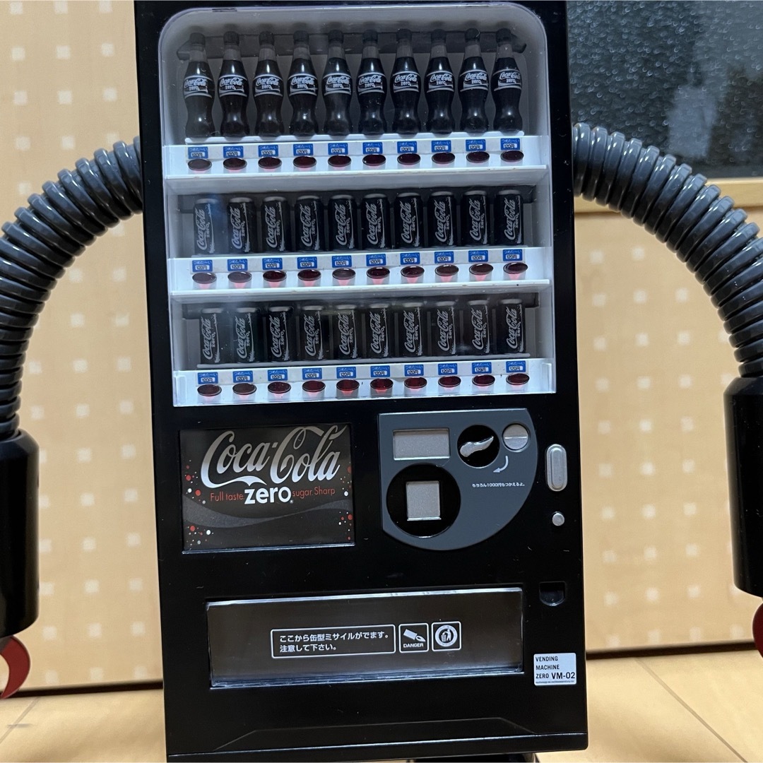 コカ・コーラ(コカコーラ)のコカコーラ ベンディングマシン ロボット ZERO エンタメ/ホビーのおもちゃ/ぬいぐるみ(キャラクターグッズ)の商品写真