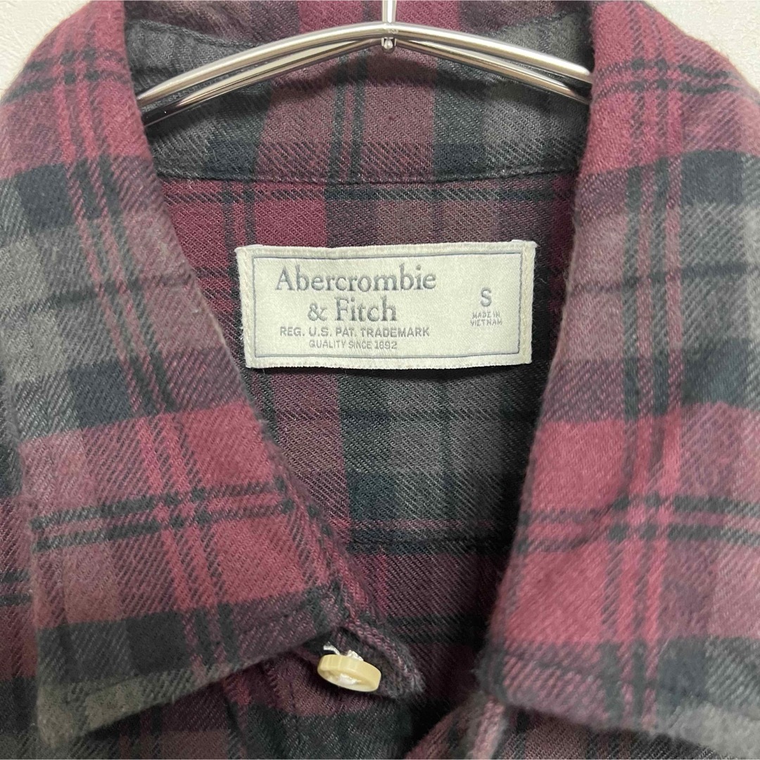 Abercrombie&Fitch(アバクロンビーアンドフィッチ)の【格安美品】アバクロ Abercrombie&Fitch ネルシャツ S メンズのトップス(シャツ)の商品写真