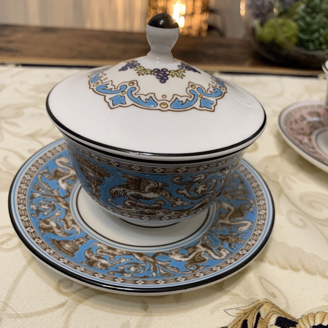 WEDGWOOD(ウェッジウッド)の未使用　ウェッジウッド  フロレンティーン　ターコイズ　ピンク　オリエンタル インテリア/住まい/日用品のキッチン/食器(食器)の商品写真