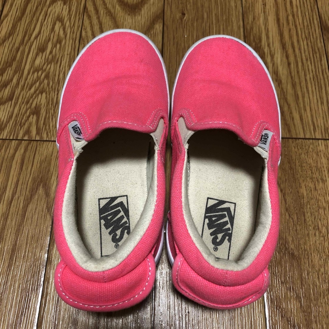 VANS(ヴァンズ)のVANS ネオンピンク スリッポン 19cm キッズ/ベビー/マタニティのキッズ靴/シューズ(15cm~)(スリッポン)の商品写真