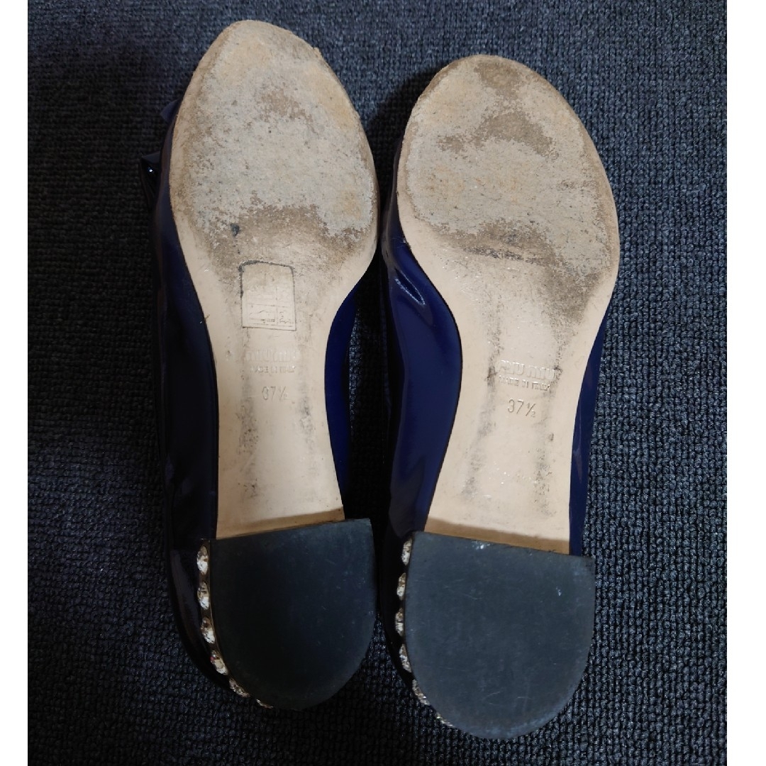 miumiu(ミュウミュウ)のmiumiu💎ビジュフラットシューズ レディースの靴/シューズ(ローファー/革靴)の商品写真
