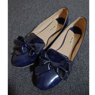 MIU MIU(ローファー/革靴)のフリマアイテム一覧 MIU MIU(ローファー/革靴)のフリマアイテム一覧