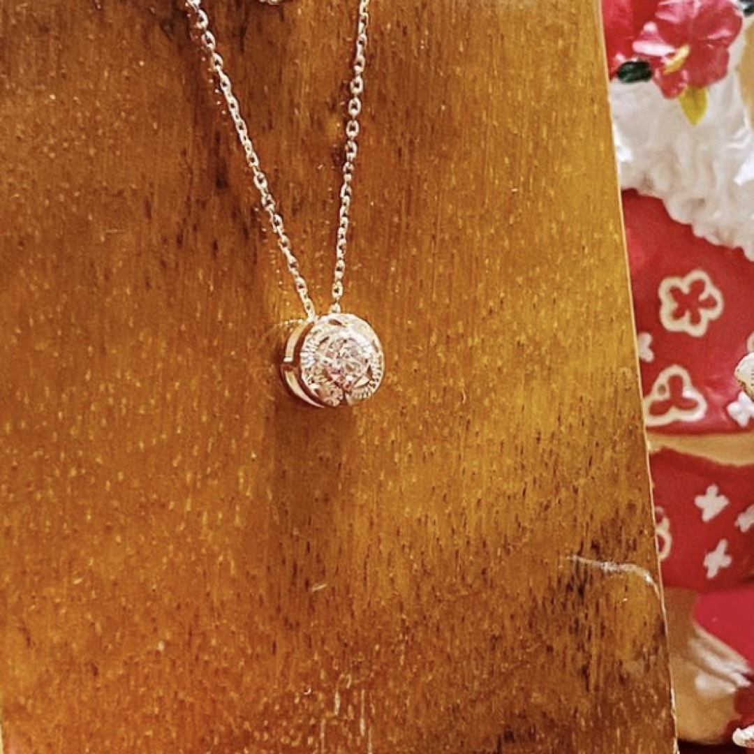 LONO(ロノ)のワイレア ハワイアンジュエリー  1粒ダイヤモンド Nalu Necklace レディースのアクセサリー(ネックレス)の商品写真