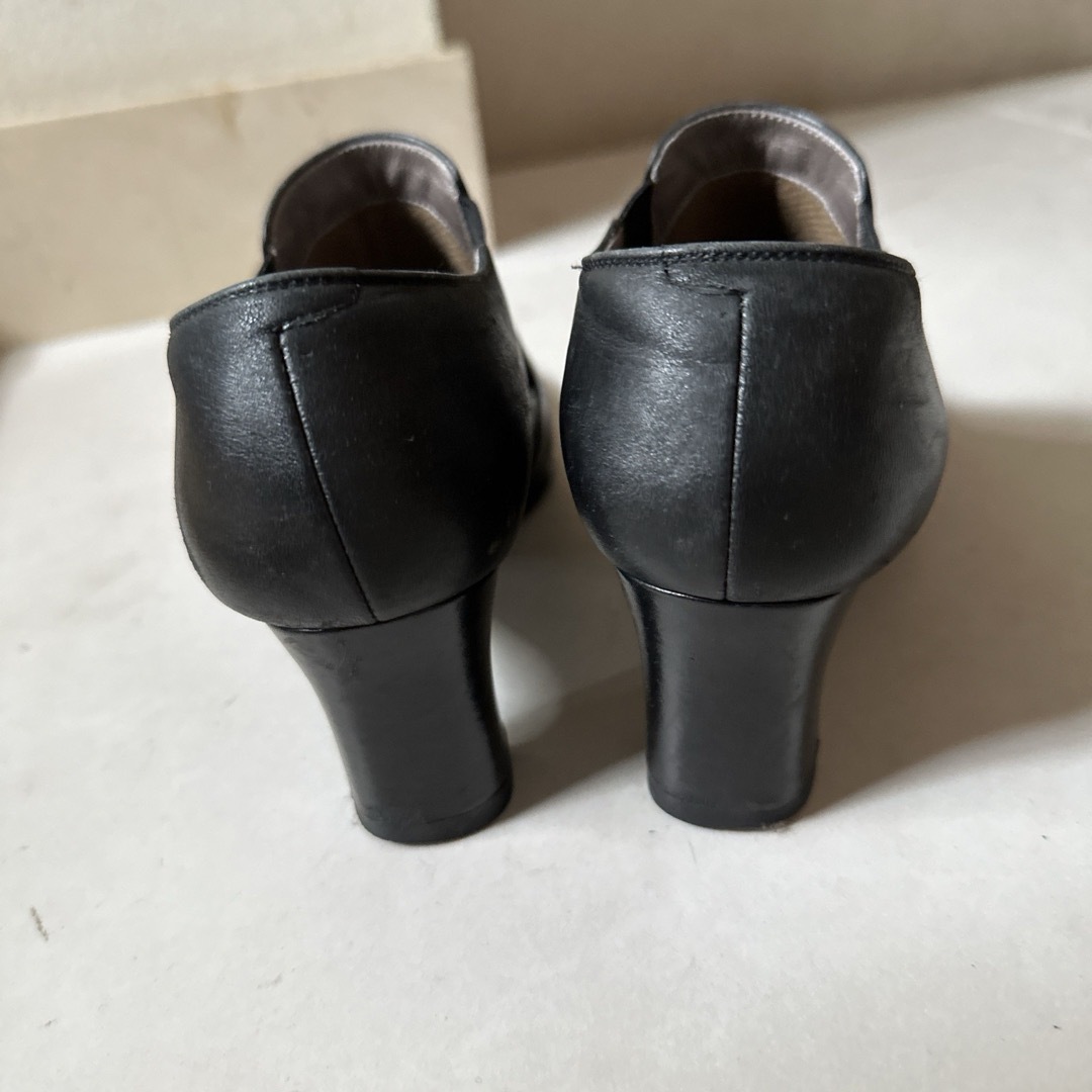 銀座ヨシノヤ(ギンザヨシノヤ)のYOSHINOYA ヨシノヤ　ブーティ　ショートブーツ　サイドゴア　黒　22cm レディースの靴/シューズ(ブーティ)の商品写真