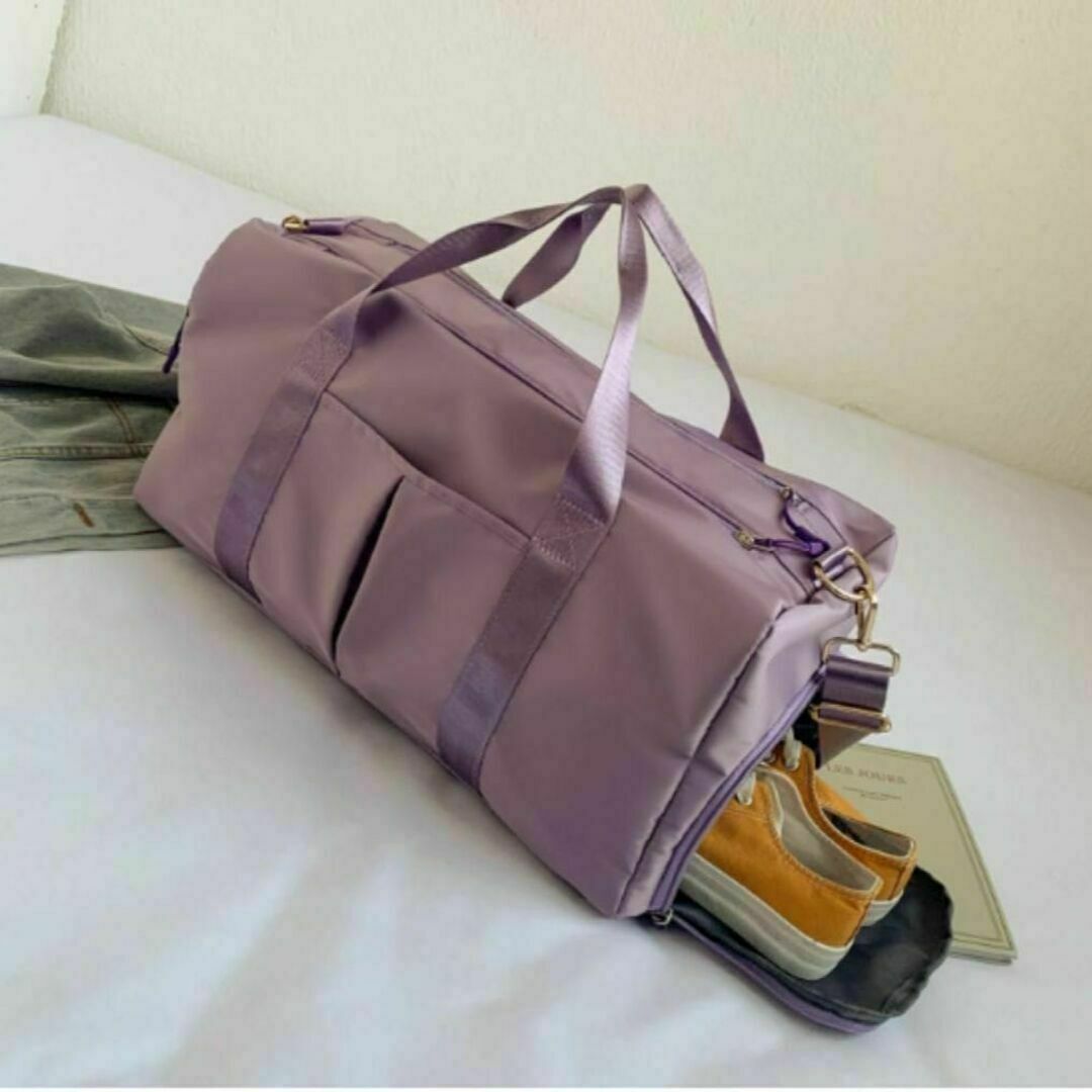 フィットネスバッグ　大容量　トラベル　旅行　シューズ別収納　ボストンバッグ レディースのバッグ(ボストンバッグ)の商品写真