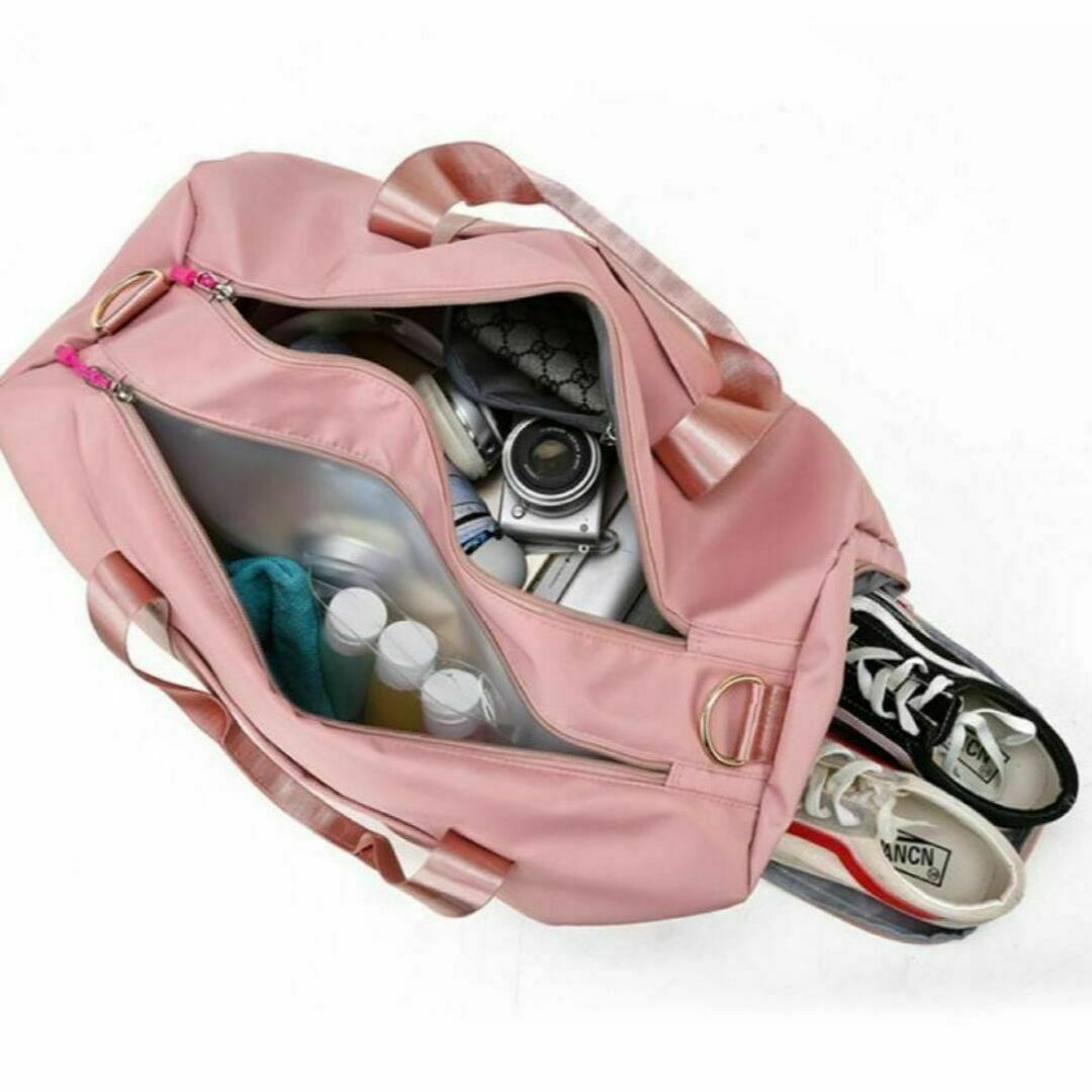 フィットネスバッグ　大容量　トラベル　旅行　シューズ別収納　ボストンバッグ レディースのバッグ(ボストンバッグ)の商品写真