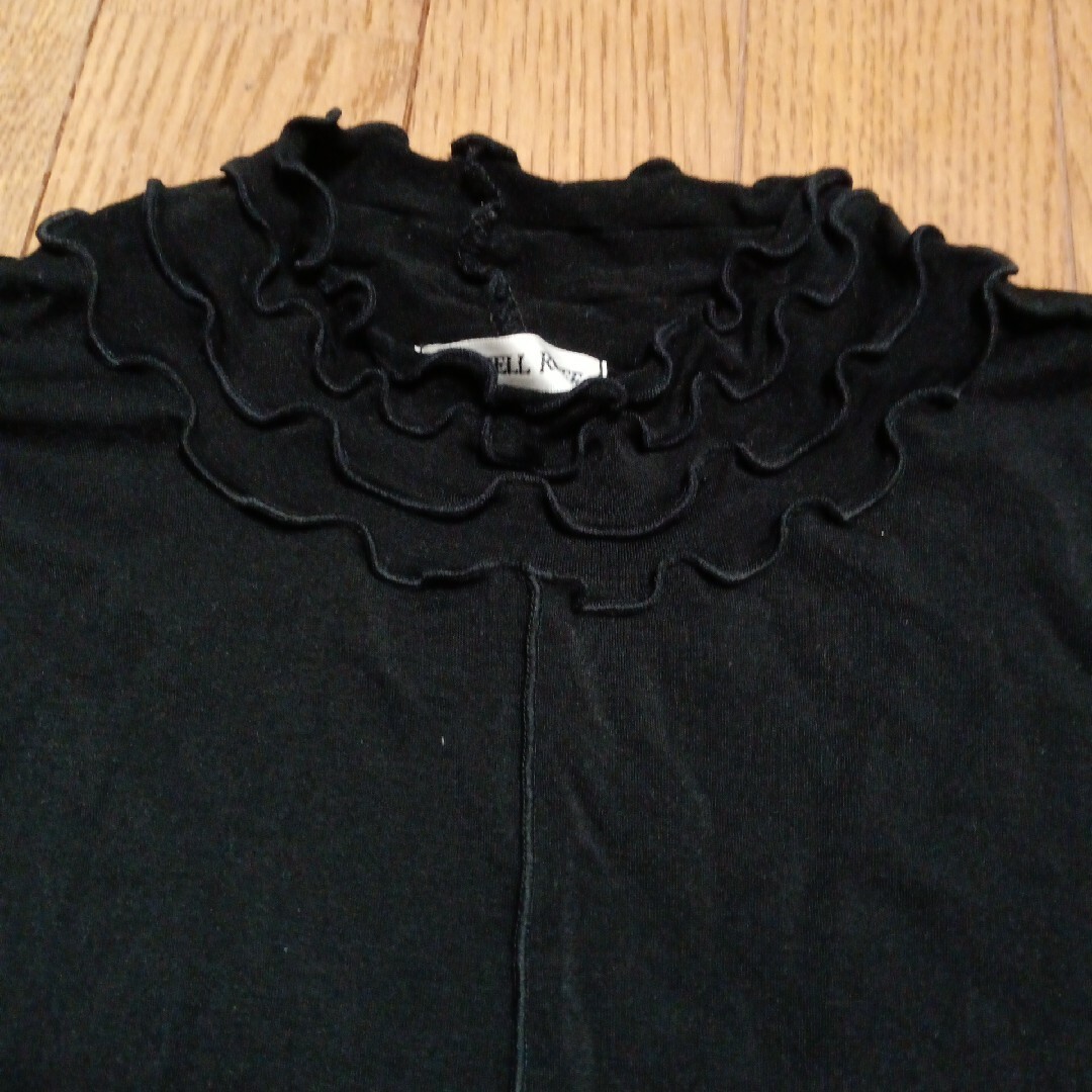 黒カットソー　Mサイズ レディースのトップス(カットソー(長袖/七分))の商品写真