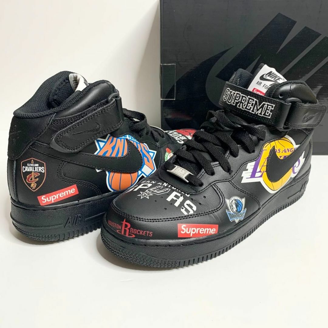 NIKE(ナイキ)のNIKE シュプリーム NBA ナイキ エアフォース1 ミッド ’07 ブラック メンズの靴/シューズ(スニーカー)の商品写真