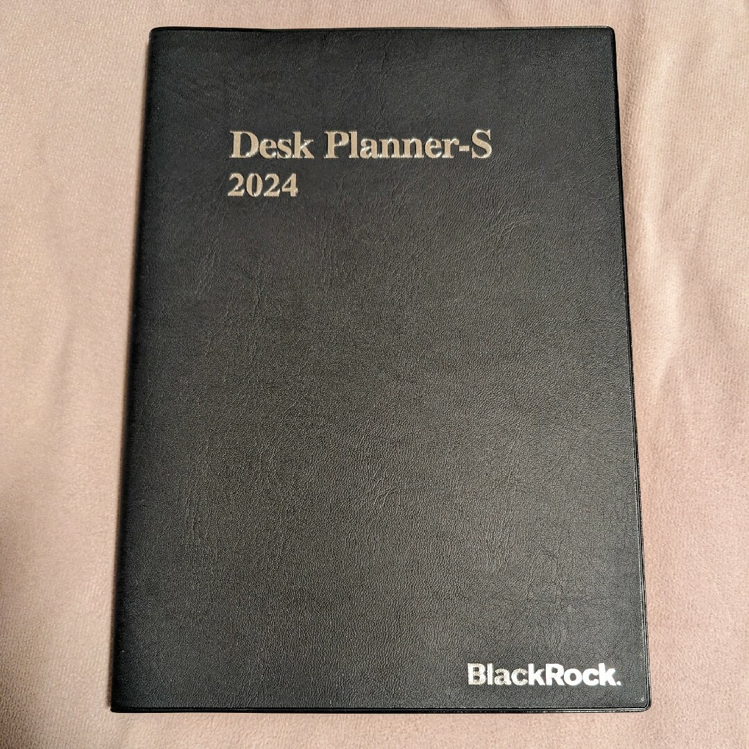 【新品】Desk Planner-S 2024年 スケジュール帳 B5サイズ インテリア/住まい/日用品の文房具(カレンダー/スケジュール)の商品写真