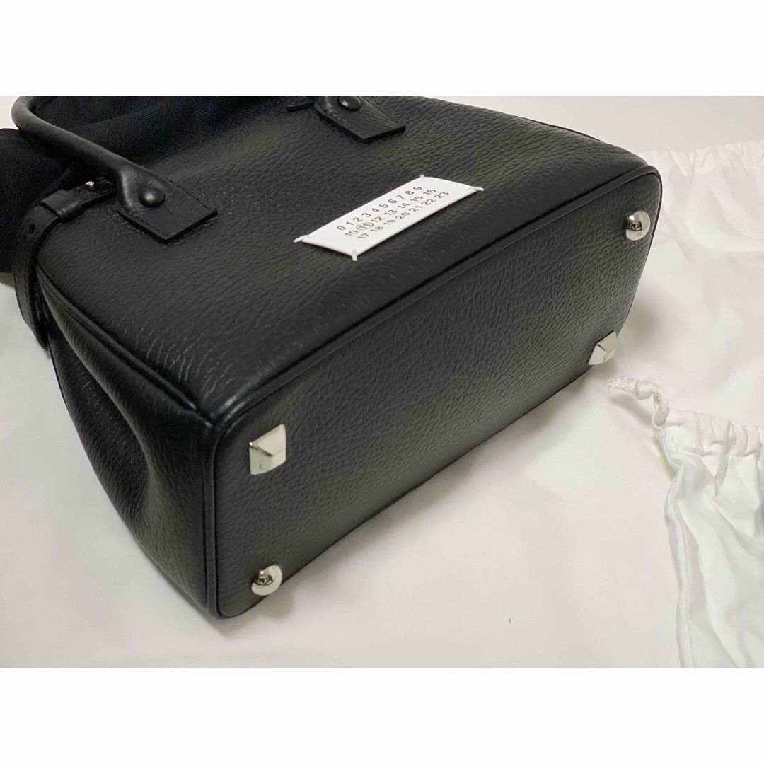 新品《 メゾン マルジェラ 》5AC ドローストリング バッグ 2way レディースのバッグ(ハンドバッグ)の商品写真