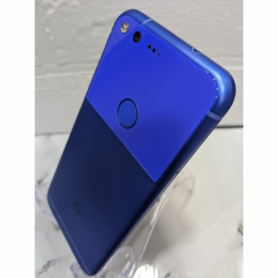 Google Pixel(グーグルピクセル)のGoogle Pixel 初代 32GB（日本未発売）【限定カラー】 スマホ/家電/カメラのスマートフォン/携帯電話(スマートフォン本体)の商品写真