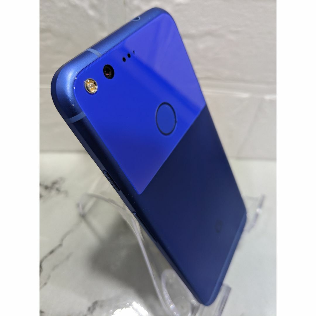 Google Pixel(グーグルピクセル)のGoogle Pixel 初代 32GB（日本未発売）【限定カラー】 スマホ/家電/カメラのスマートフォン/携帯電話(スマートフォン本体)の商品写真