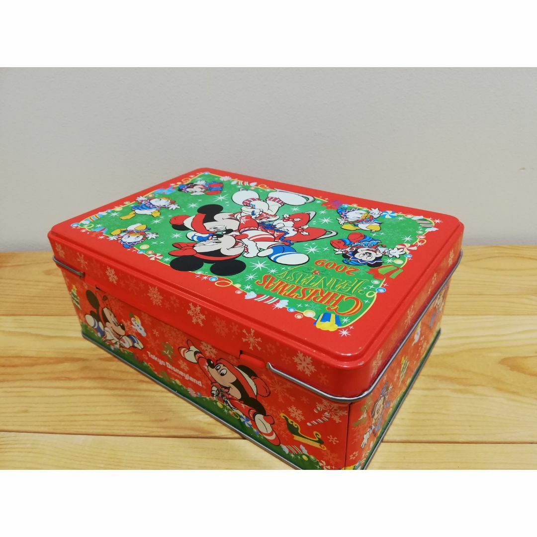 Disney(ディズニー)のディズニー2009Christmas限定クッキー缶 空箱 Box Limited エンタメ/ホビーのアニメグッズ(その他)の商品写真