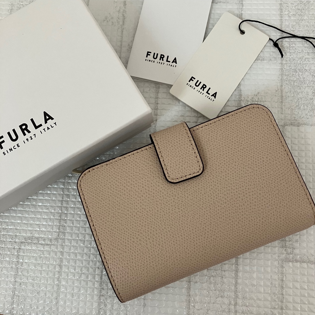 FURLA フルラ 新品 未使用 二つ折り財布 財布 ベージュ バビロン