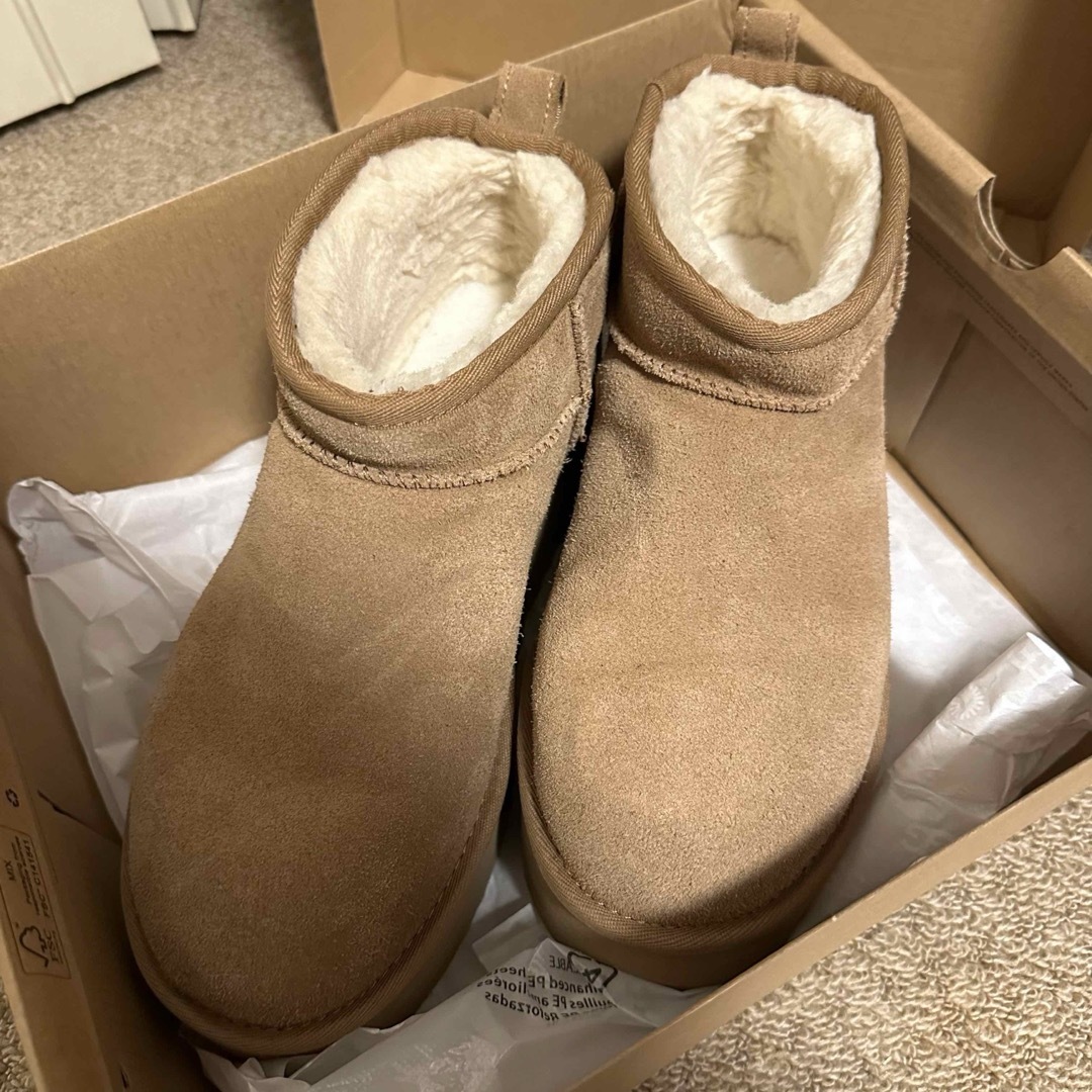 UGG(アグ)のugg ブーツ 厚底 chestnut 25.0cm レディースの靴/シューズ(ブーツ)の商品写真